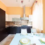 Hostdomus - Il Maestrale Apartment *