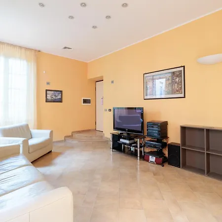 Hostdomus - Il Maestrale Appartement *