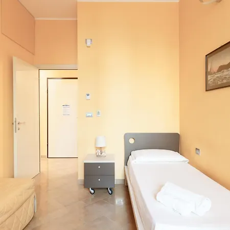 Hostdomus - Il Maestrale Alassio